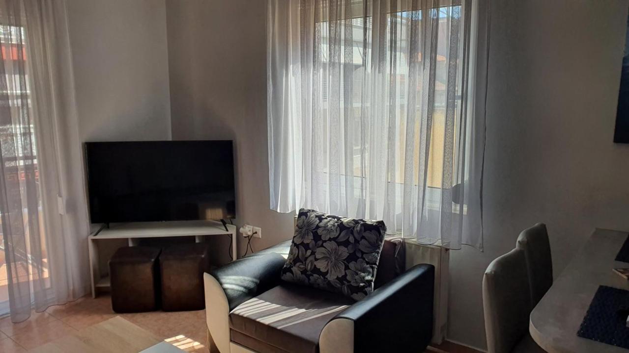 Theos Apartment Александроуполис Экстерьер фото